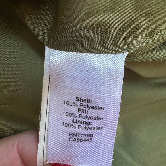 Olive Green Quilted Vest - Picture 3 of 4